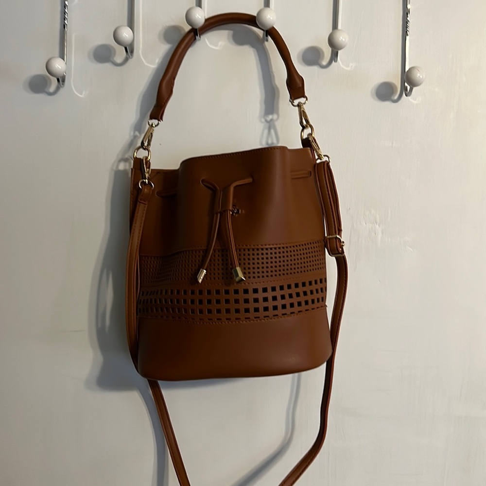 Bucket bag